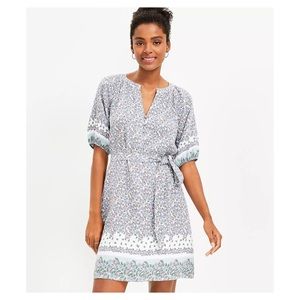 EUC//LOFT Floral V-Neck Puff Sleeve Dress